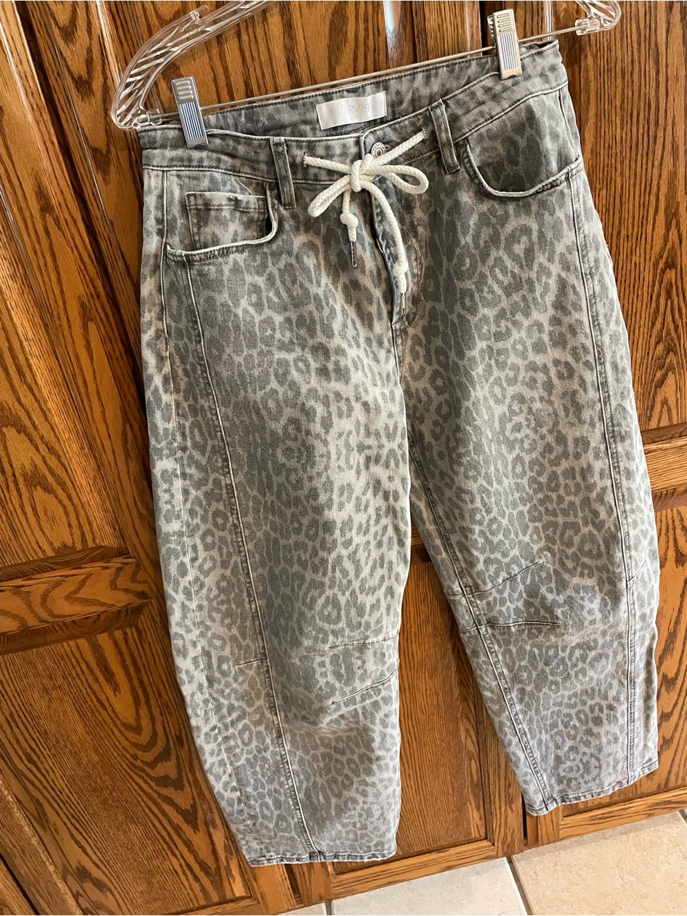 VERVET by Flying Monkey Gray Leopard Print Barrel Jeans with White Drawstring - Picture 2 of 7